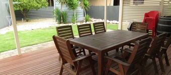 The Catch  ~ short walk to beach! Dog Friendly  - Off Peak Special!