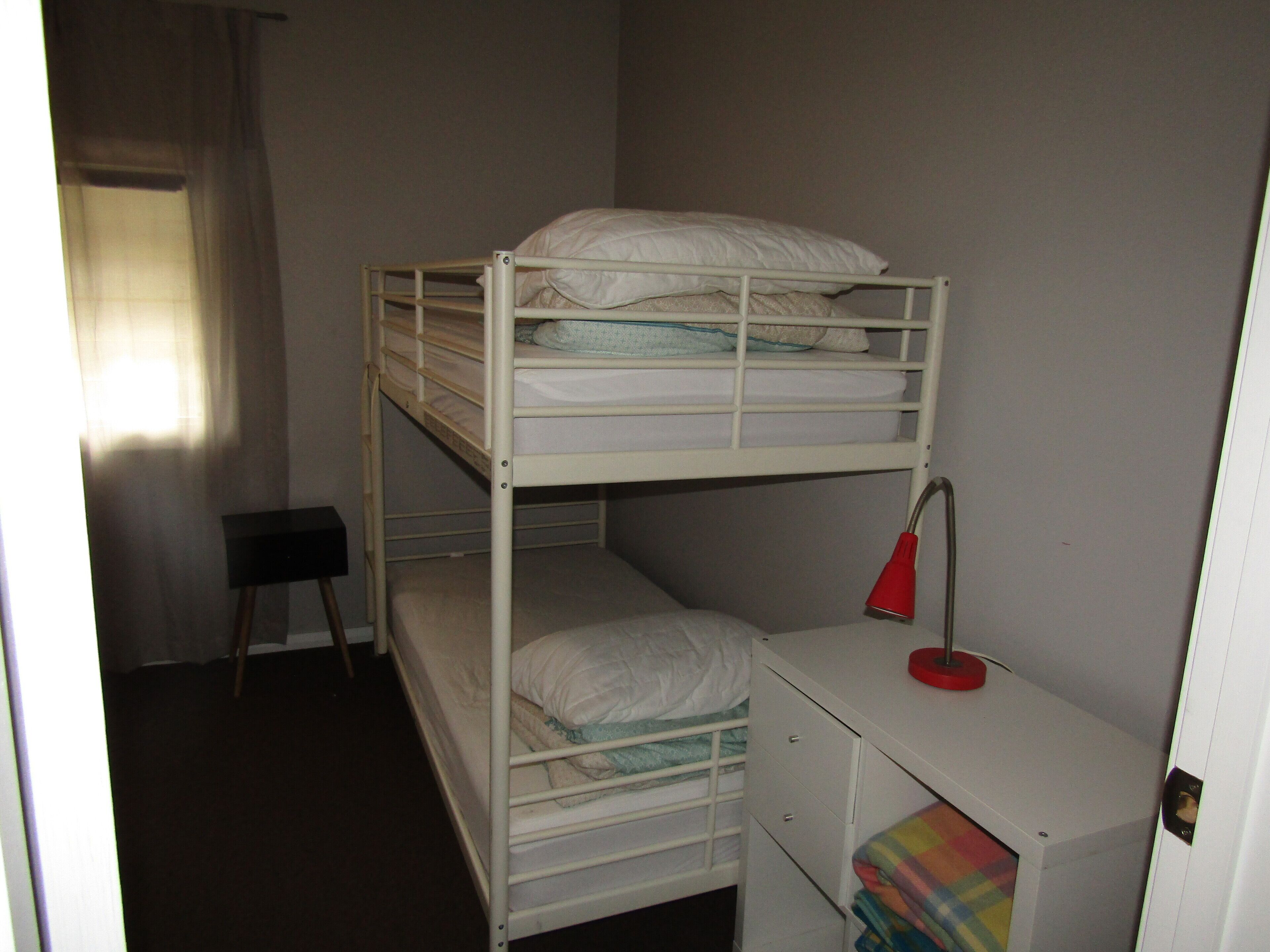 The Catch  ~ short walk to beach! Dog Friendly  - Off Peak Special! — image 15