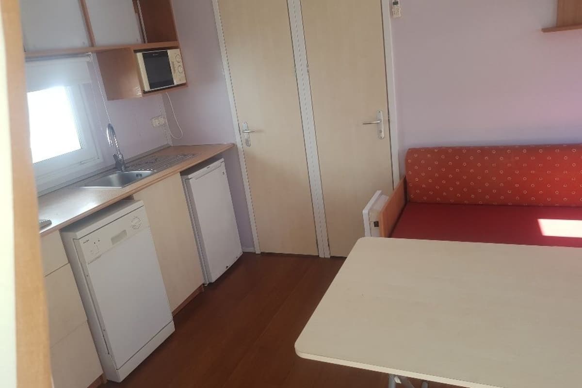 Mobile Home | Private kitchen