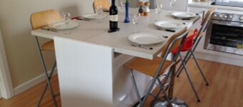 The Porthole - close to beach.  Winter Off Peak Special!