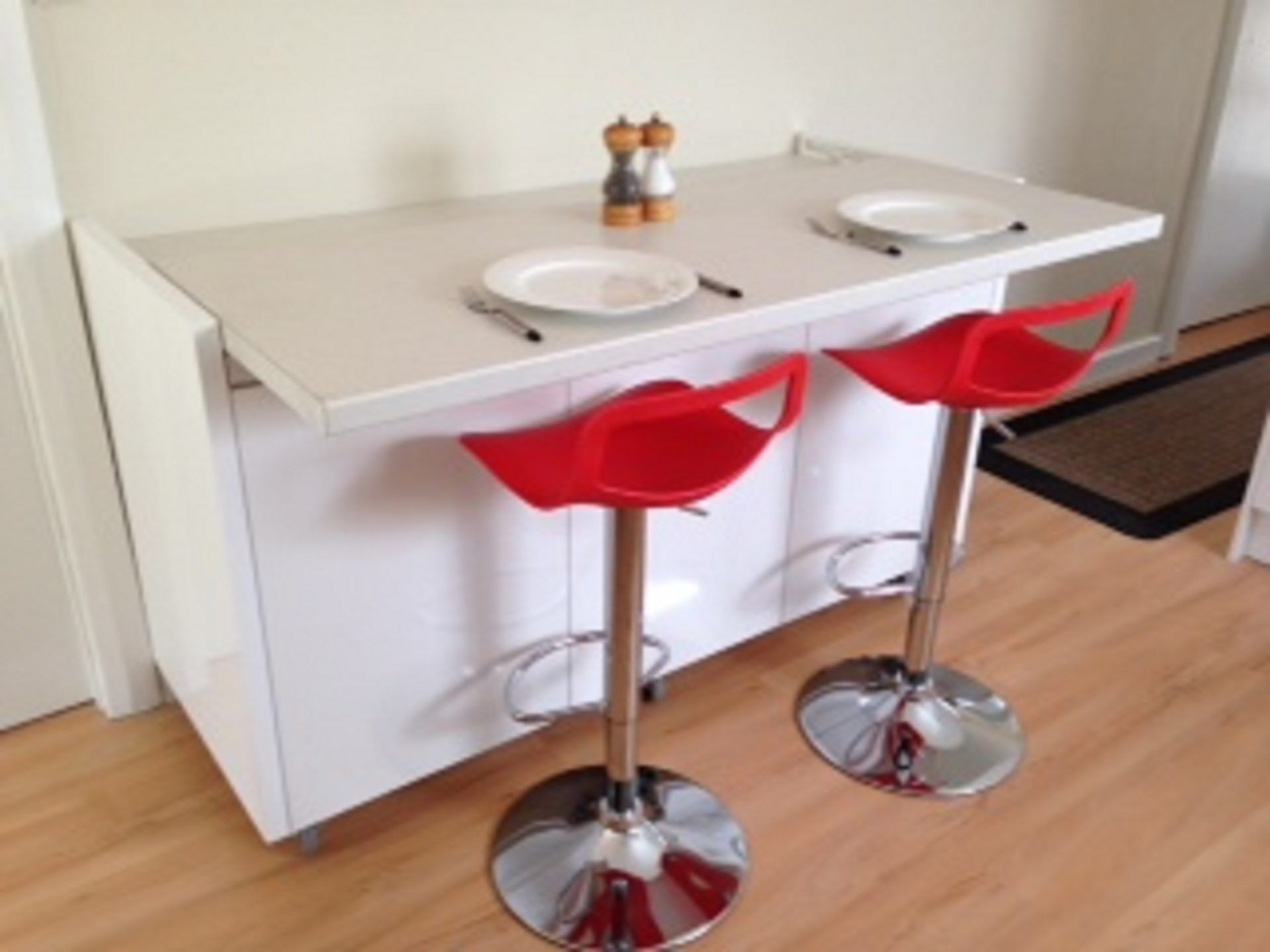 The Porthole - close to beach.  Winter Off Peak Special! — image 7