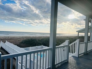 المنطقة المحيطة بالمنشأة