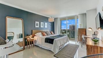 1 bedroom, in-room safe, desk, iron/ironing board