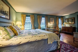 6 عدّة غرف نوم ومكواة/لوح كي وسرير سفر وواي فاي