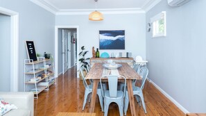 Dining - The perfect pet friendly beach home! Brand new bathroom & en-suite (Shoal Bay)