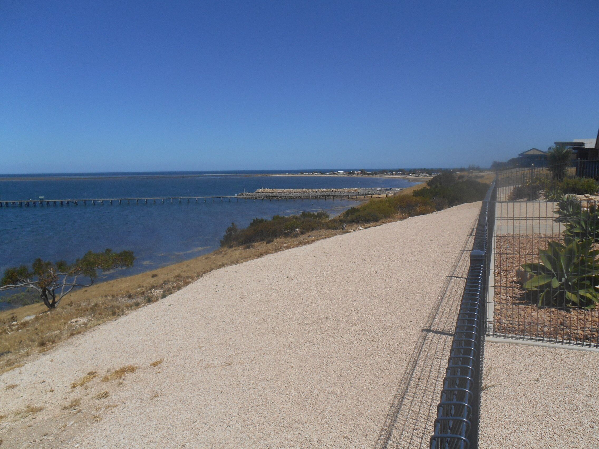 Sea La Vu - Cliff top Sea Views - Winter Off Peak Special! — image 23