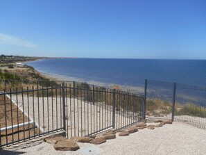 Beach - Sea La Vu - Cliff top Sea Views - Winter Off Peak Special! (Stansbury)