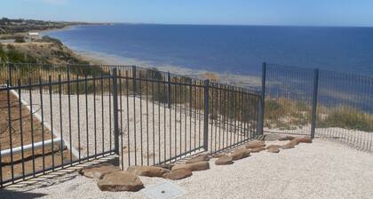 Sea La Vu - Cliff top Sea Views - Winter Off Peak Special!