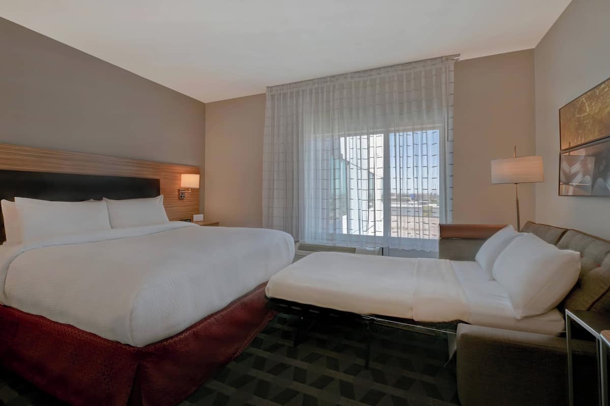 Desk, blackout curtains, iron/ironing board, free WiFi