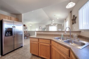 Interior - Quiet home with a view and AC!! (Colorado Springs)