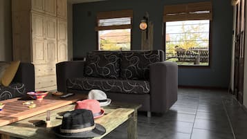 Exclusive Chalet, 2 Bedrooms, Mountain View | Living area