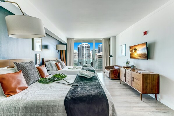 1 bedroom, in-room safe, desk, iron/ironing board