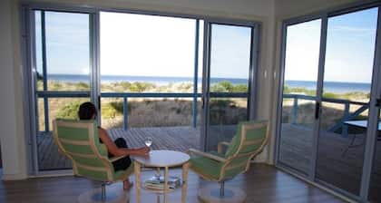 Coastal Retreat ~ Panoramic views. Winter off peak special!