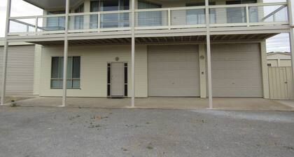 Hardwicke Espy close to beach