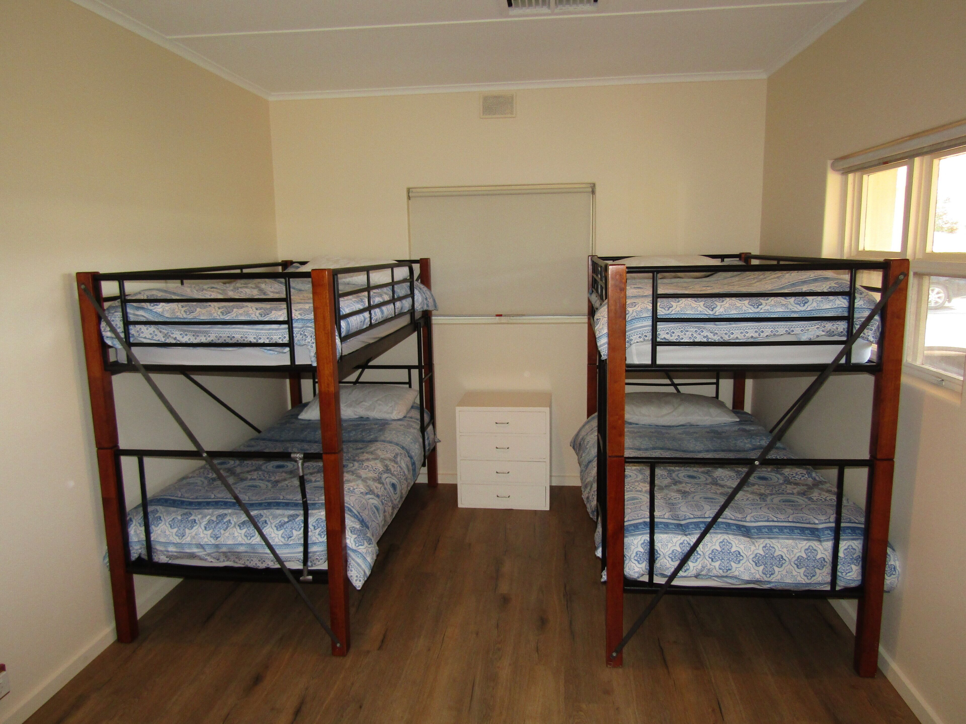 The Palm's House & Unit ~ Large Accommodation — image 12