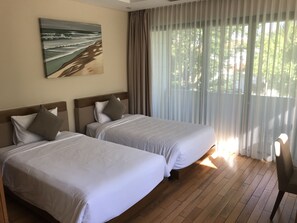 4 Schlafzimmer, Zimmersafe, Bügeleisen/Bügelbrett, WLAN