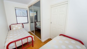 2 chambres, Wi-Fi gratuit, draps fournis