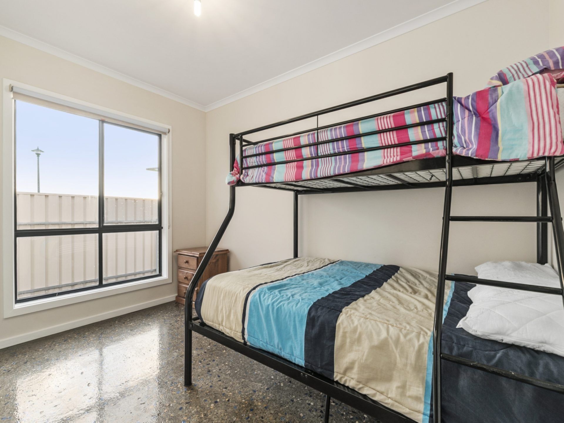 Blue Door Retreat  - Excellent Off Peak Special!  Nightly rates reduced!! — image 9