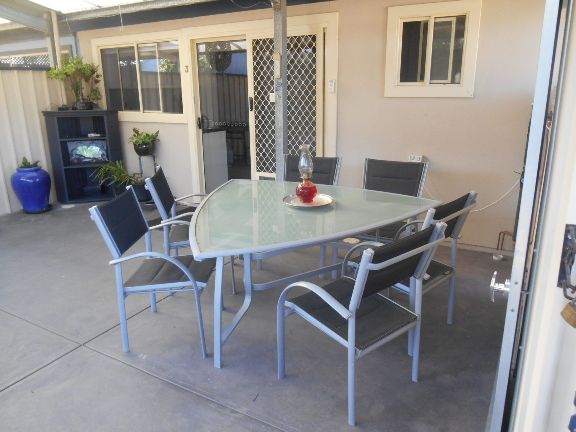 Blue Line Unit 3 - Great location!  Close to all amenities! Off Peak Special! — image 14