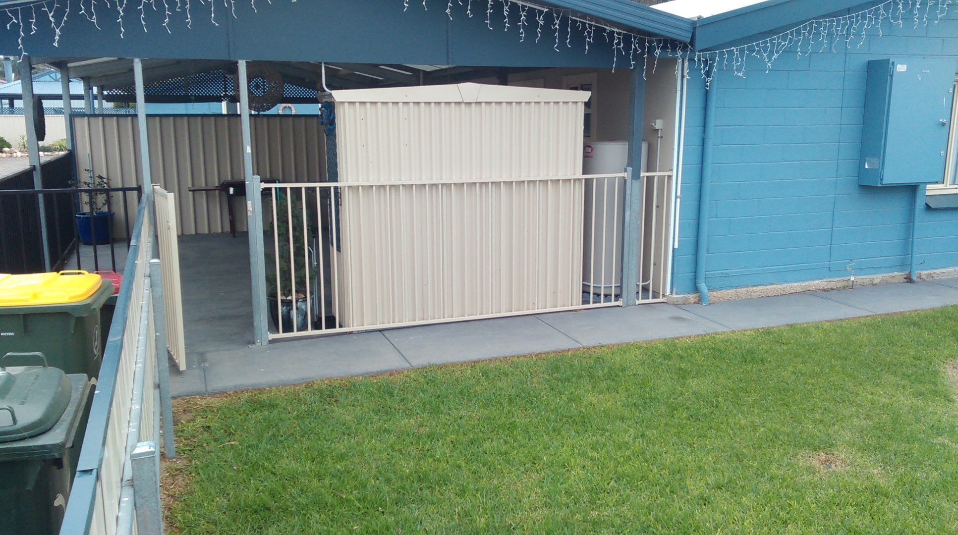 Blue Line Unit 3 - Great location!  Close to all amenities! Off Peak Special! — image 4