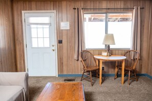 Executive Room, 2 Double Beds, Non Smoking | Living area
