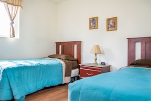 Wifi gratis y ropa de cama 