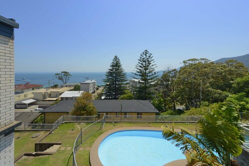 Sundeck 9 with Stunning Water Views BYO linen