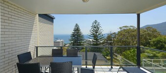 Awesome Shoal Bay views...and a pool!