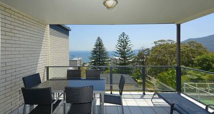 Awesome Shoal Bay views...and a pool!