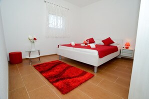 2 bedrooms, free WiFi - Apartment with Terrace (Privlaka)