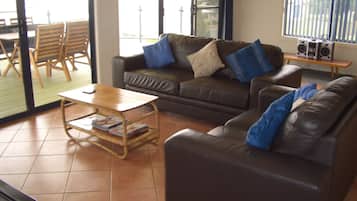 Televisión y reproductor de DVD