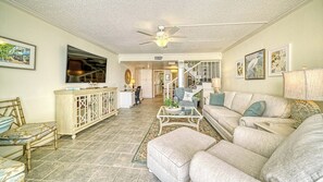 Smart TV - LaPlaya 204D-Beach-lovers paradise! 200 feet of private beach along the turquoise Gulf of Mexico. (Longboat Key)