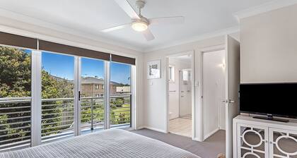 Modern spacious townhouse