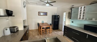 Blue Line Unit 1      Great Location! Close to amenities! Off Peak Special!