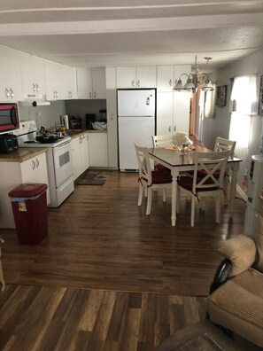 Microonde, macchina per tè/caffè, pentole/stoviglie/utensili