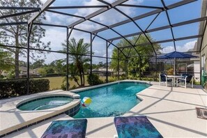 Casa, 4 habitaciones, alberca privada | Alberca privada