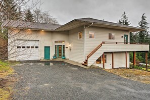 Exterior | Driveway Parking (4 Vehicles) - Ketchikan Home: Bay Views, 1/2 Mi to Hiking Trails (Ketchikan)
