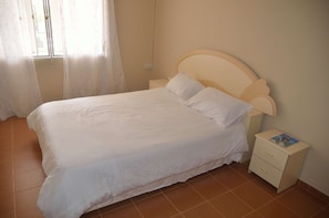 4 camere, ferro/asse da stiro, Wi-Fi gratuito, lenzuola