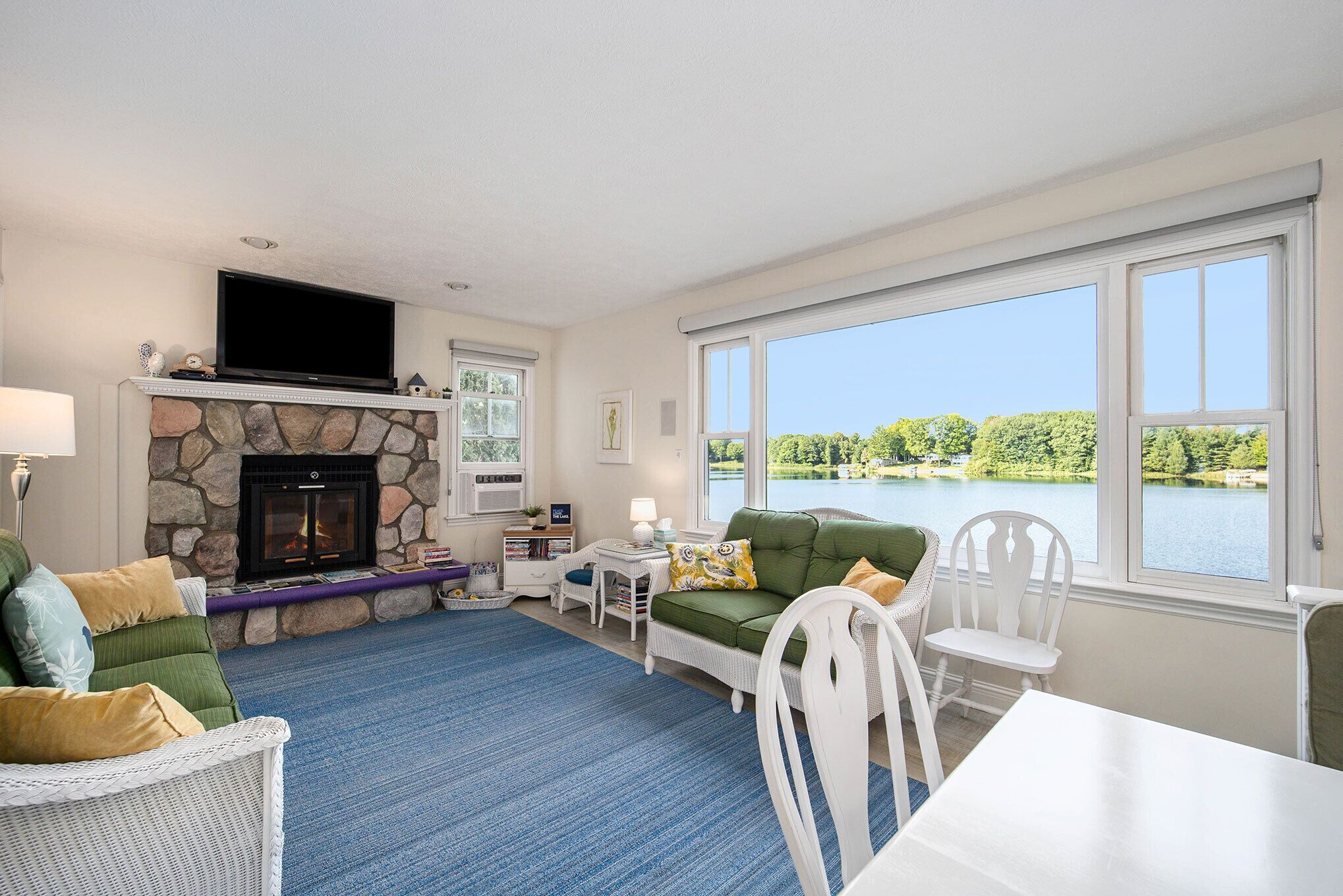 Sandy Beach Cottage on Silver Lake, Traverse City, MI Vacation Rental