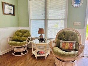 TV - Spacious 4BR ocean view house in Holden Beach, perfect for 8 guests. (Holden Beach)