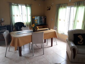 Dining - Cabaña Cristo Rey (El Mollar)