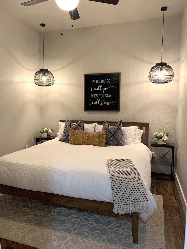 3 bedrooms, desk, iron/ironing board, travel cot