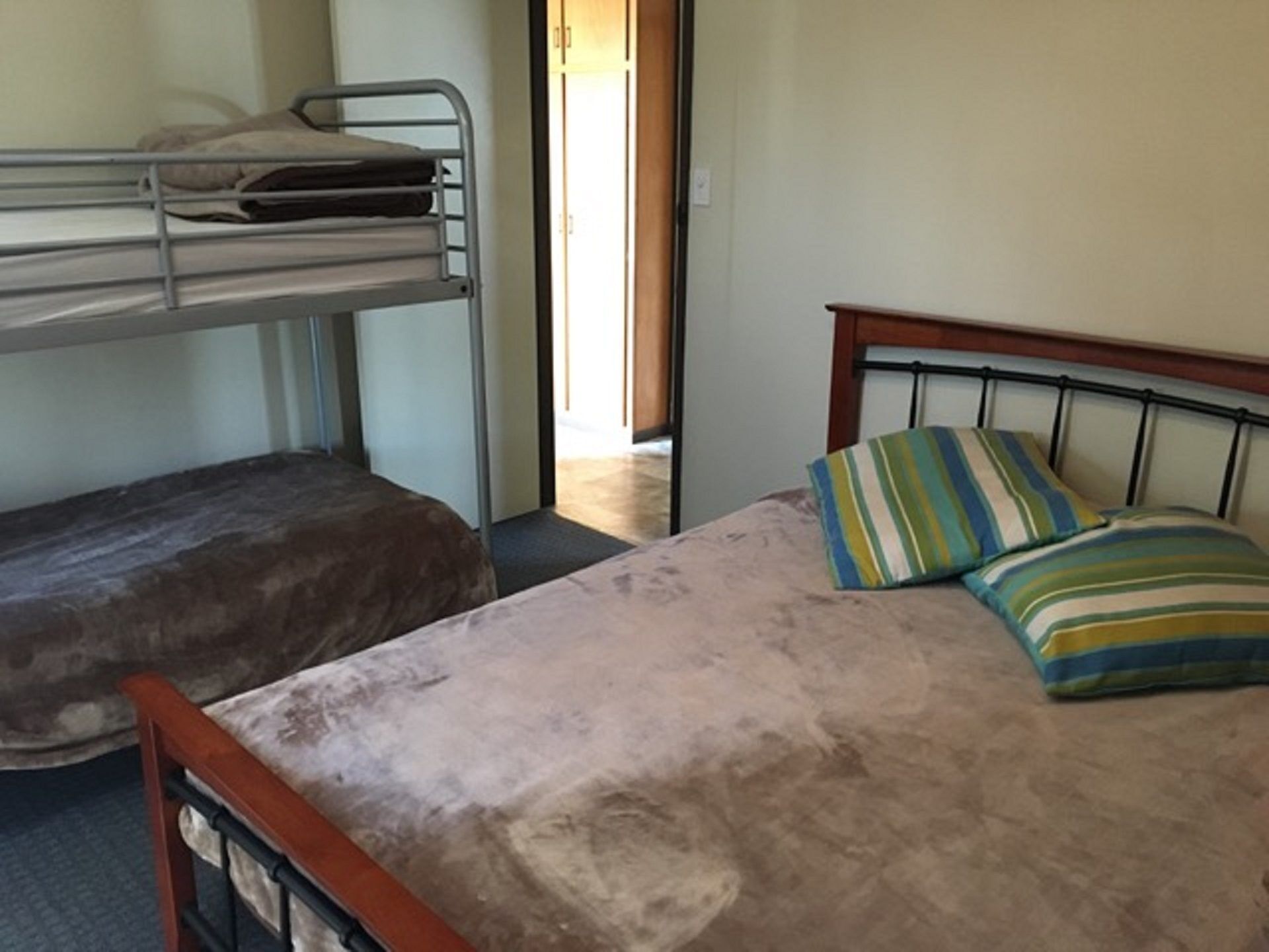 All Decked Out - wifi.   Off peak special! — image 8