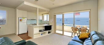 Del Rae, yksikkö 12/25 Shoal Bay Road