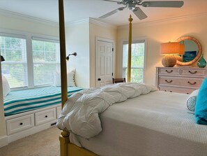 5 bedrooms, WiFi, bed sheets