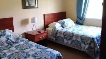 3 habitaciones, tabla de planchar con plancha y wifi gratis