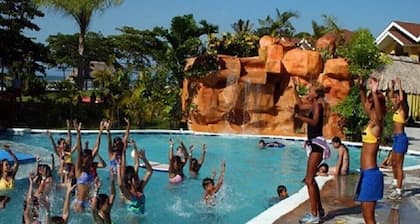 UNA VILLA EN EL PARAISO