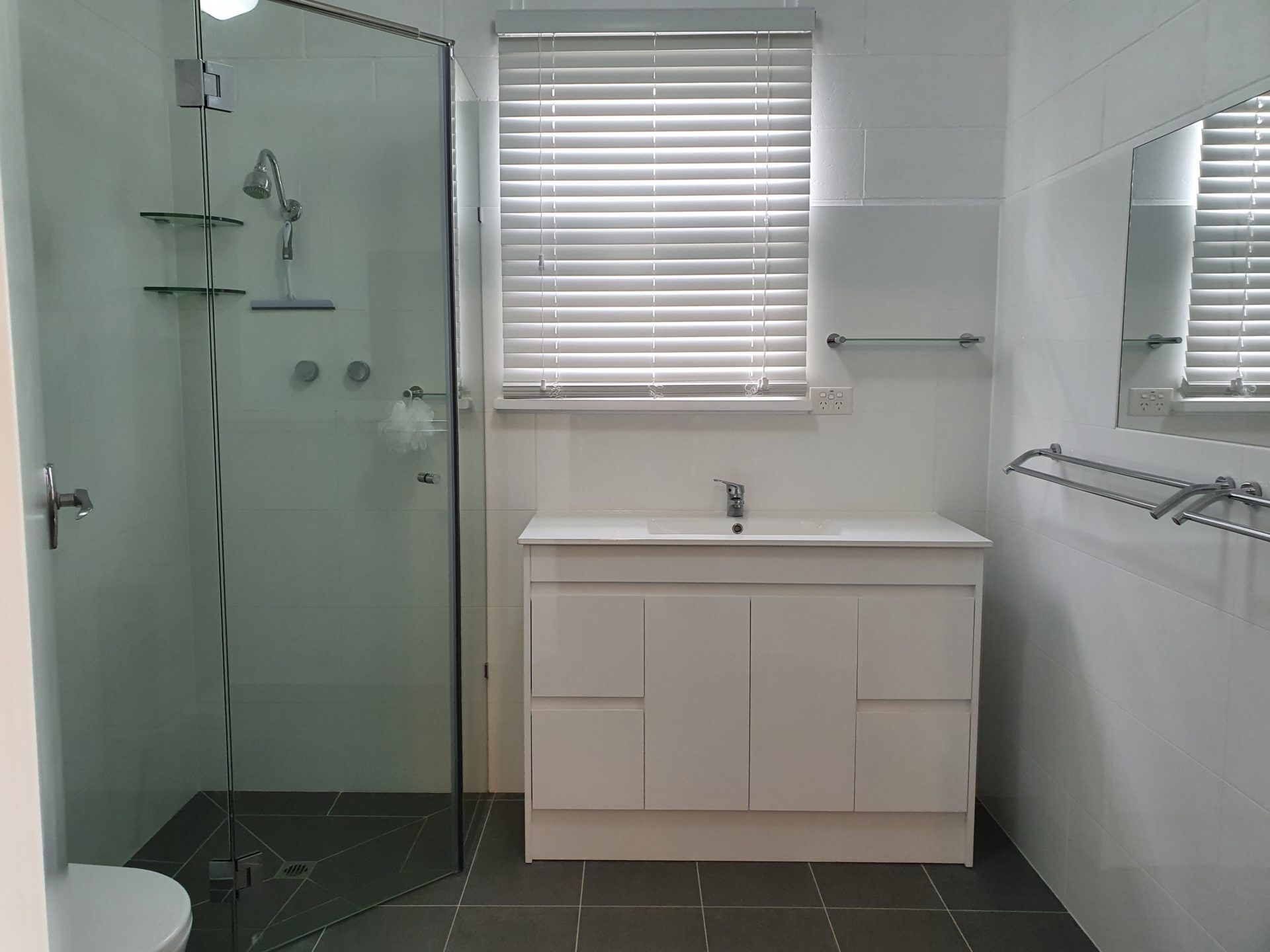 Dunworkin'   ~  Panoramic Views! - Beach right on your doorstep — image 13