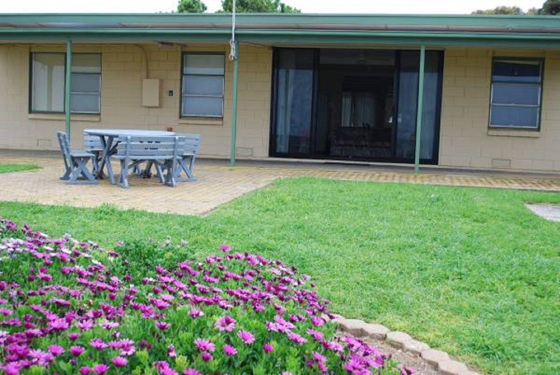 Dunworkin'   ~  Panoramic Views! - Beach right on your doorstep — image 4