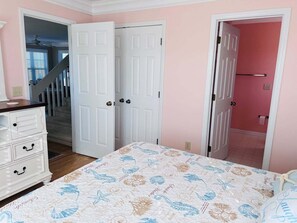 4 bedrooms, WiFi, bed sheets - Victoria / 110 Salicornia: Spacious 4-Bedroom Retreat at Holden Beach! (Holden Beach)